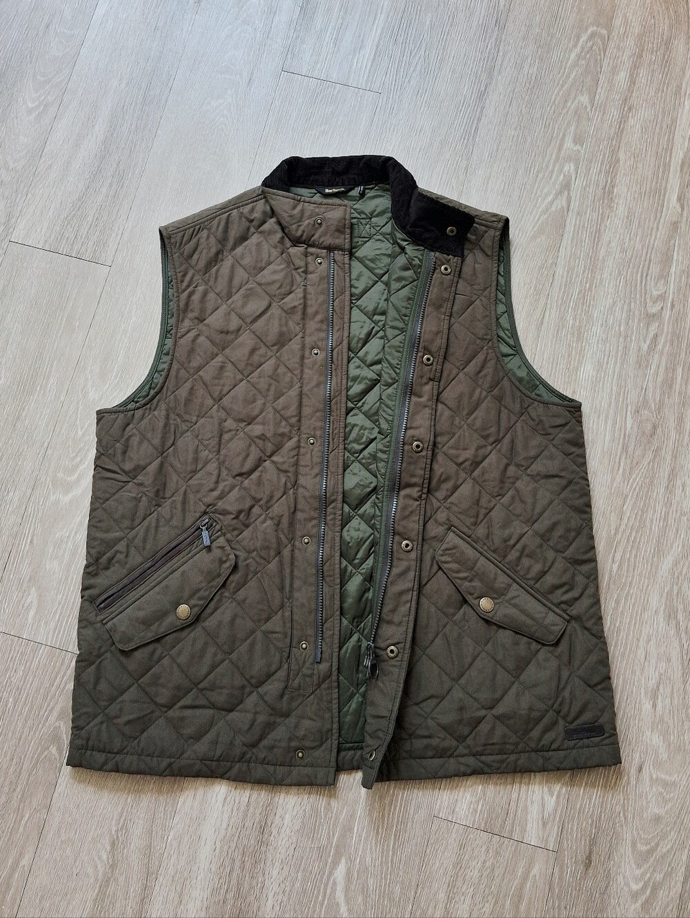 Barbour Men's Shoveler Gilet Quited Vest Olive Green Lightweight Insulation